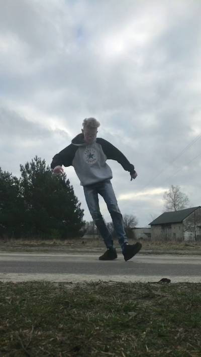 Sample image from Full Body TikTok Dancing