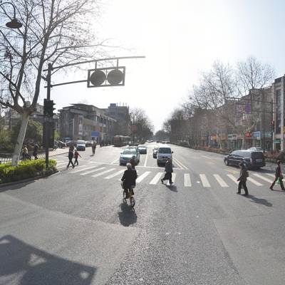 Sample image from Tsinghua Tencent 2016