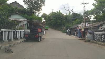 Sample image from Road Damage