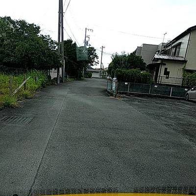 Sample image from RDD2022