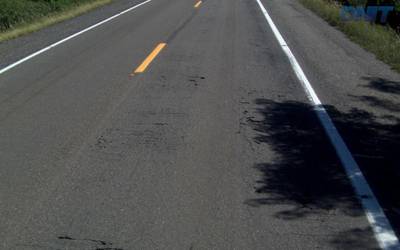 Sample image from Cracks and Potholes in Road