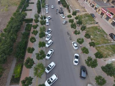 Sample image from VisDrone2019-DET