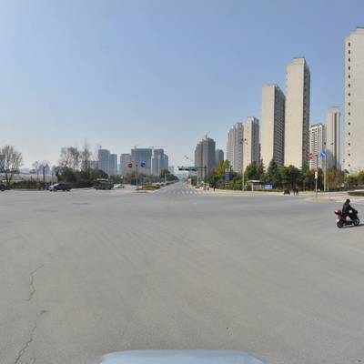 Sample image from Tsinghua Tencent 2016