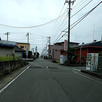 Sample image from RDD2022