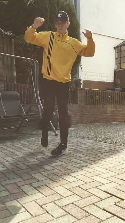Sample image from Full Body TikTok Dancing