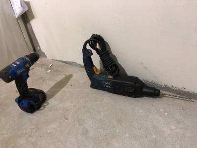 Sample image from Detection of Small Size Construction Tools