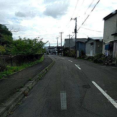 Sample image from RDD2022