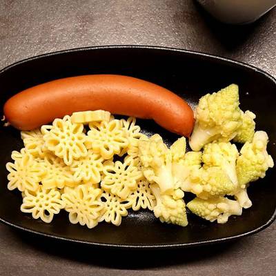Sample image from Food Recognition 2022