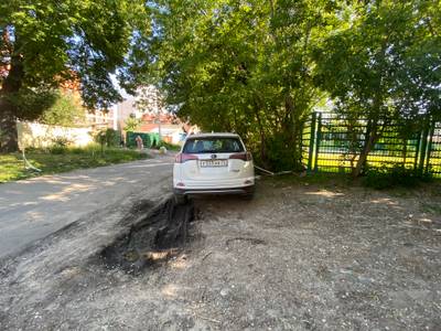 Sample image from Digital Breakthrough 2022: Car Object
