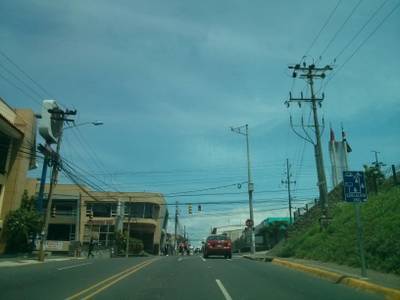 Sample image from Mapillary Vistas