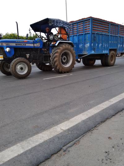 Sample image from Construction Vehicle Images