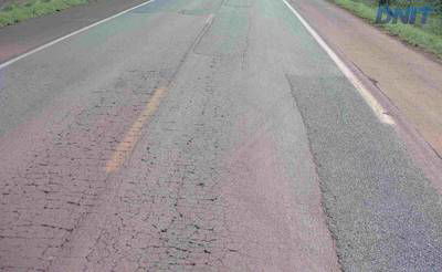 Sample image from Cracks and Potholes in Road