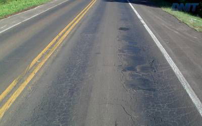 Sample image from Cracks and Potholes in Road