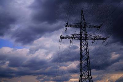 Sample image from Wind Turbines (by Kyle Graupe)