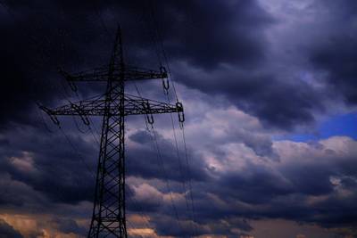 Sample image from Wind Turbines (by Kyle Graupe)